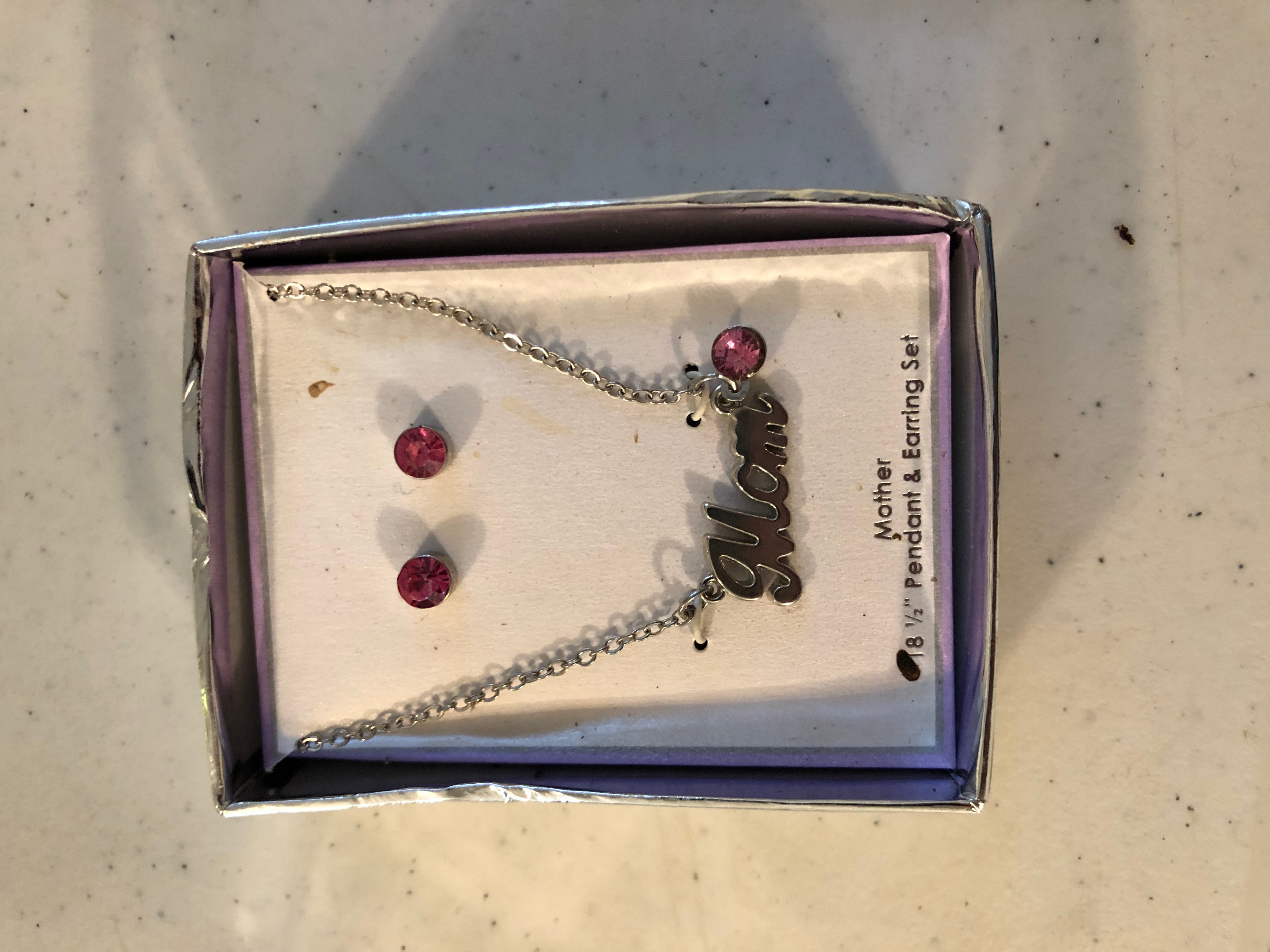 Mom necklace and earrings